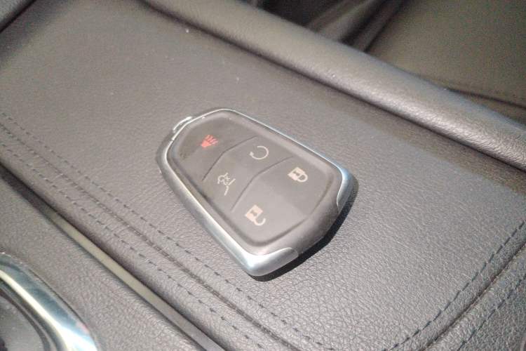 Used Cadillac XT5 2016 25T Luxury Model
