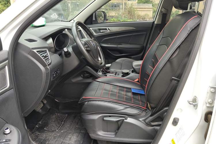 Used CHANGAN CS75 2014 1.8T Automatic Elite Model China IV Standard
