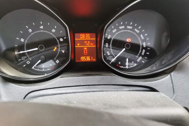 Used Chery Arrizo 7 2015 1.6L Manual Zhi Ling Edition
