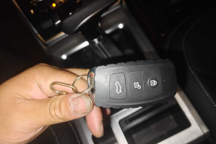 Used Bestune X40 2019 1.6L Automatic Luxury Edition China VI Vehicle Key