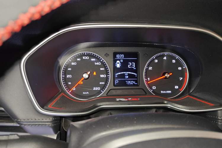 Used Roewe RX3 2018 1.6L CVT Flagship Edition Instrument Cluster