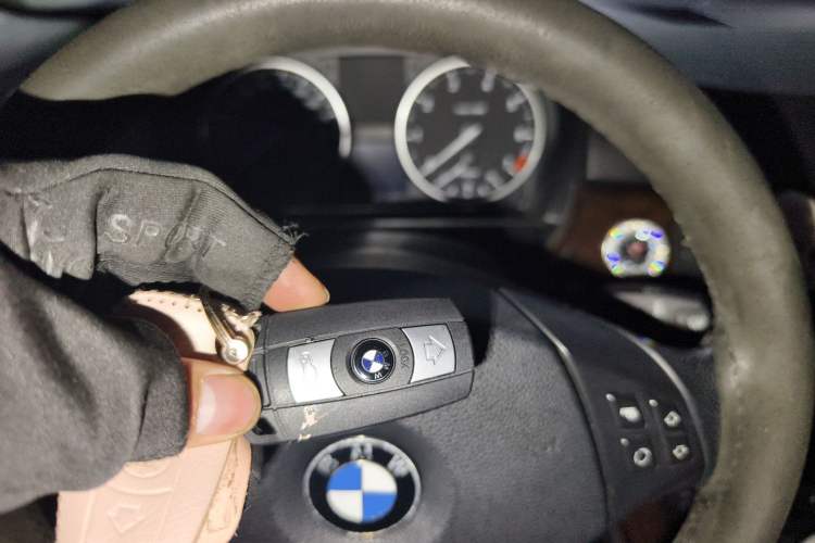 Used BMW 3 Series 2010 320i Sport Edition Vehicle Key