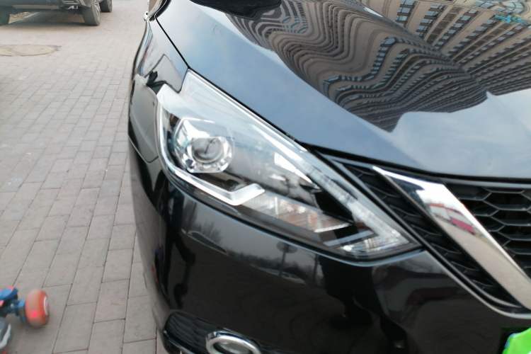 Used Nissan Sylphy 2018 1.6XV CVT Deluxe Edition Right Front Headlight