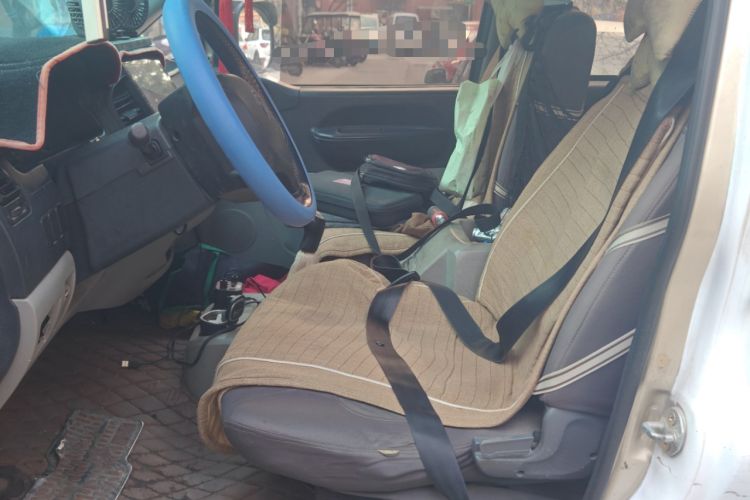 Used FORTHING Lingzhi 2015 M5 Q7 2.0L 7-seat Long-Wheelbase Comfort Model
