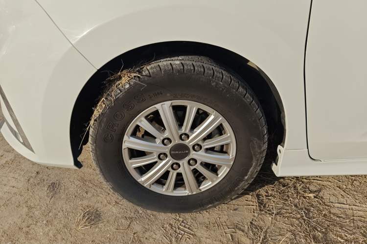 Used SAIC MAXUS G20 2023 Facelifted ES 2.0T Gasoline Automatic Value Edition