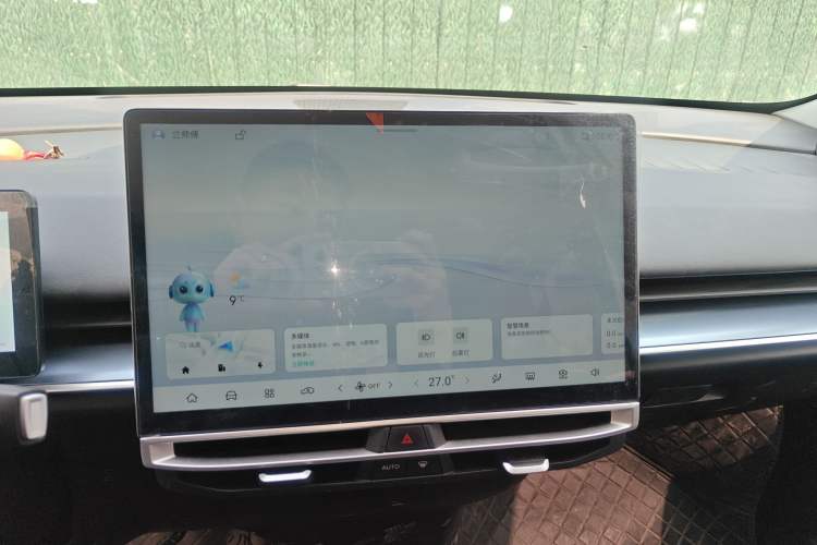 Used Venucia VX6 2024 520 Travel Edition
