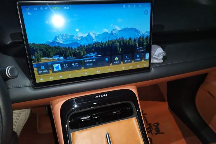 Used AION V 2024 Aion Tyrannosaurus 650 Smart Premium Edition Audio And AC Panel