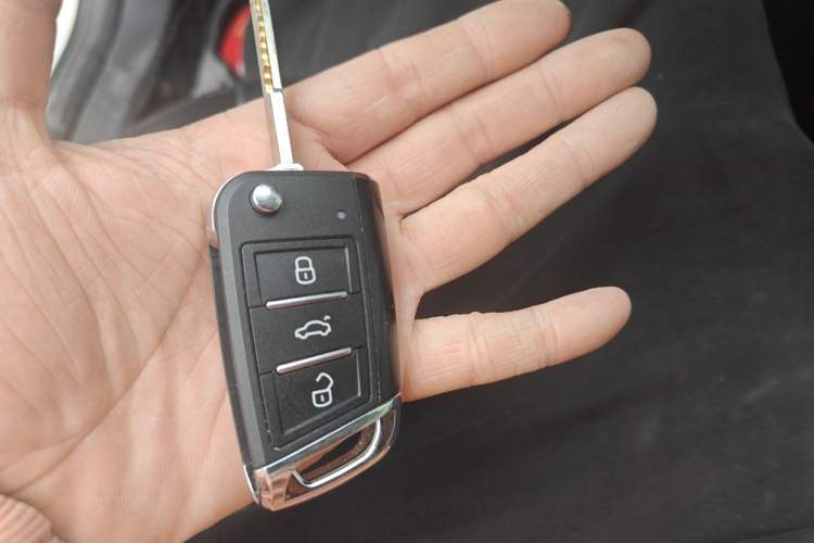 Used Ford Focus 2017 Sedan 1.6L Manual Fashion Edition Smart Drive Version