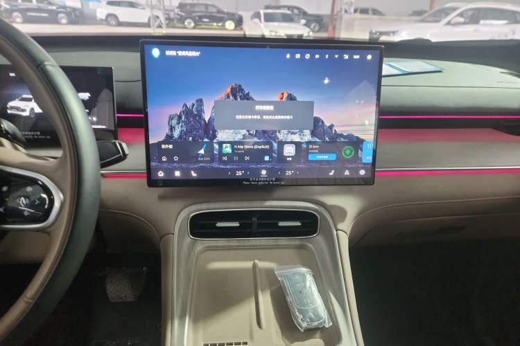 Used Chery Tiggo 8 PLUS C-DM 2025 1.5T 116 km Prestige Version 5 Seats