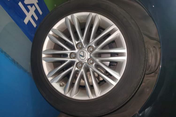 Used Lexus ES 2017 200 30th Anniversary Edition