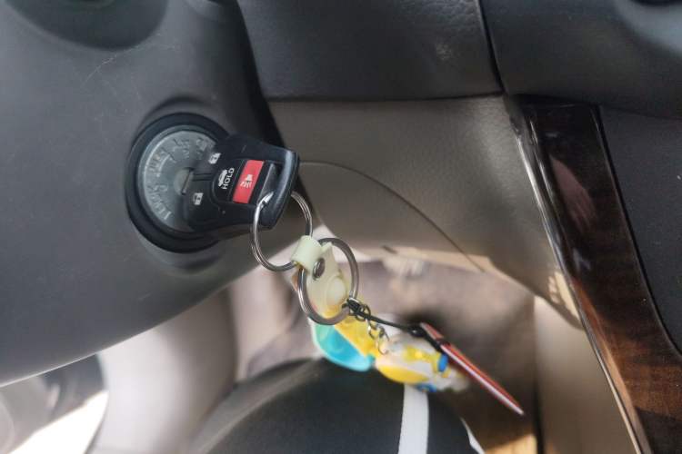 Used Nissan Sylphy 2012 1.6 XL Manual Luxury Edition Vehicle Key