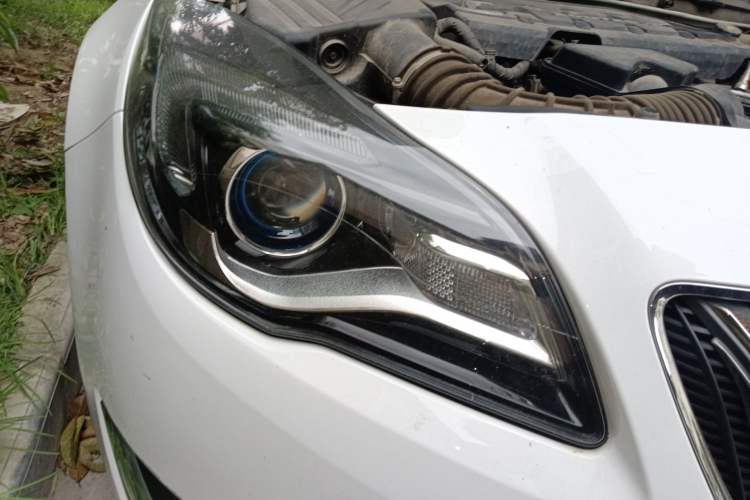 Used Buick Regal 2015 2.0L Leading Fashion Edition