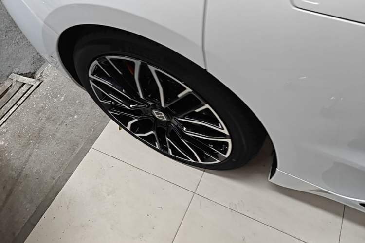 Used Zeekr 001 2025 YOU Edition 100 kWh All-Wheel Drive
