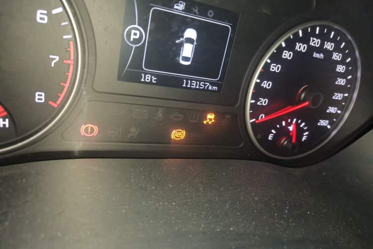 Used Kia K5 2016 1.6T Automatic LUX Odometer Close Up