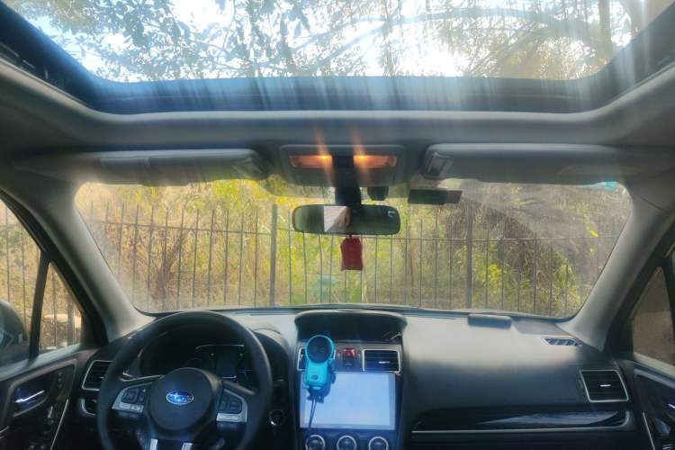 Used Subaru Forester 2016 2.5i Luxury Navigation Edition Headliner