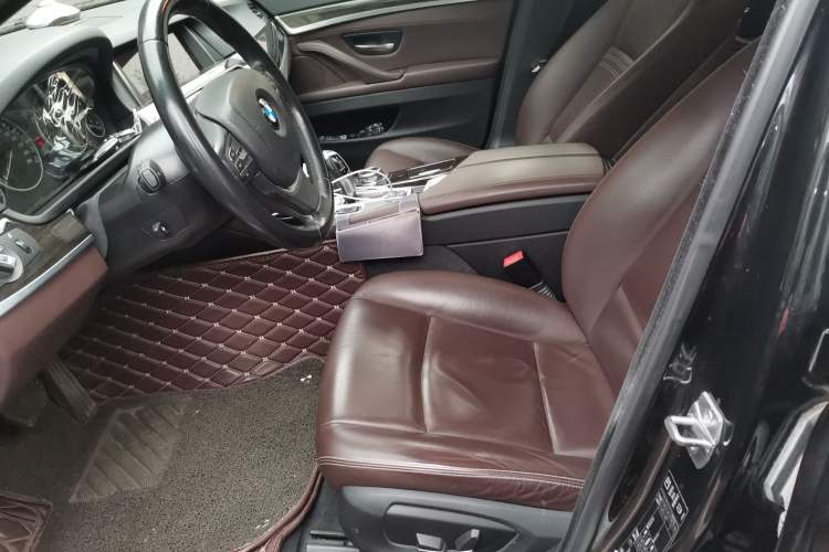 Used BMW 5 Series 2014 525Li Luxury Design Package
