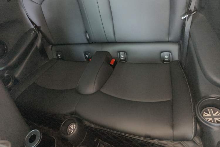 Used MINI MINI 2022 1.5T COOPER Classic Edition