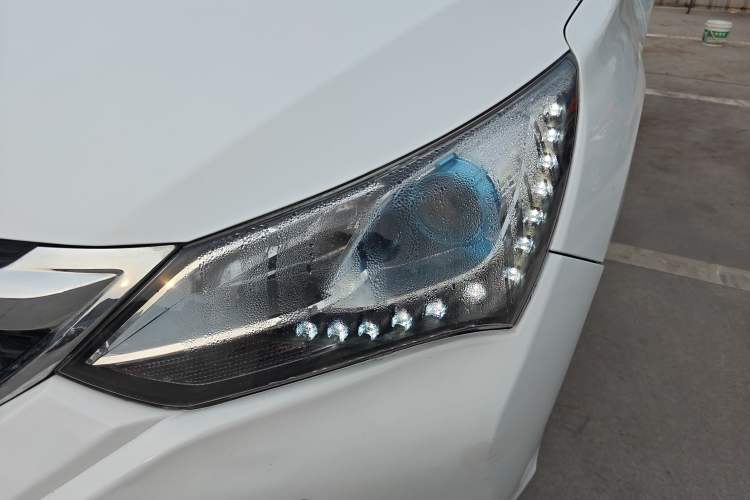 Used BYD Song 2017 Gaishi Upgrade Edition 1.5TI Manual Luxury Model
