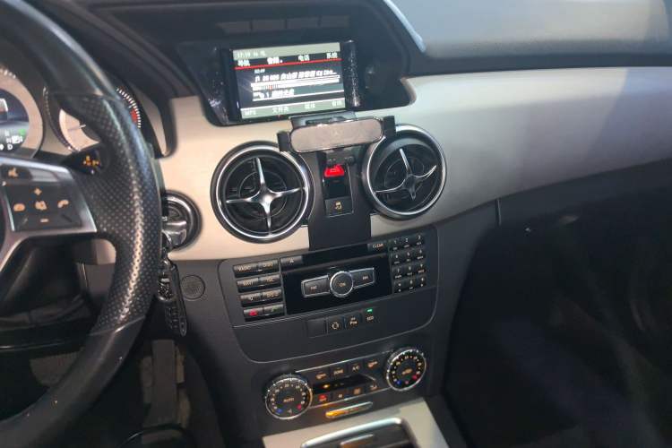 Used Mercedes-Benz GLK-Class 2015 GLK 260 4MATIC Dynamic Edition Ultimate Version