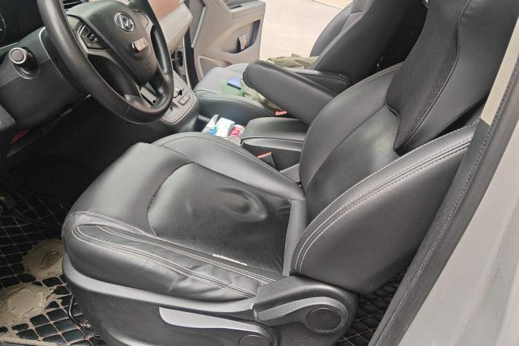 Used SAIC MAXUS G10 2016 2.0T Automatic Elite Edition
