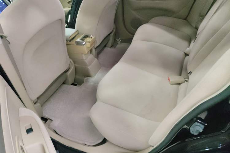 Used Nissan Sylphy 2012 Classic 1.6XE Automatic Comfort Edition Left Rear Seat