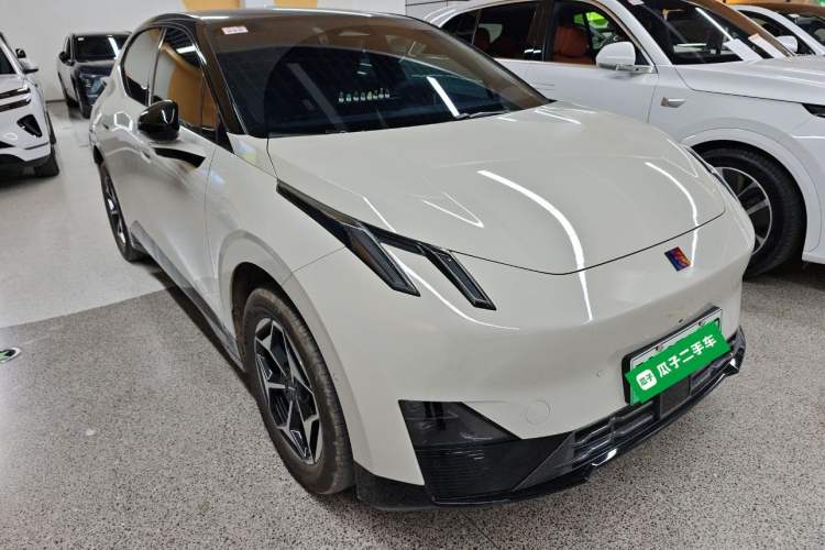 Used Lynk & Co Z20 2026 Model 430km Rear-Wheel Drive Pro
