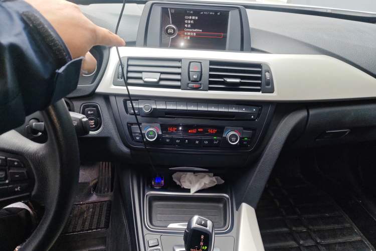 Used BMW 3 Series 2014 320Li Fashion Model