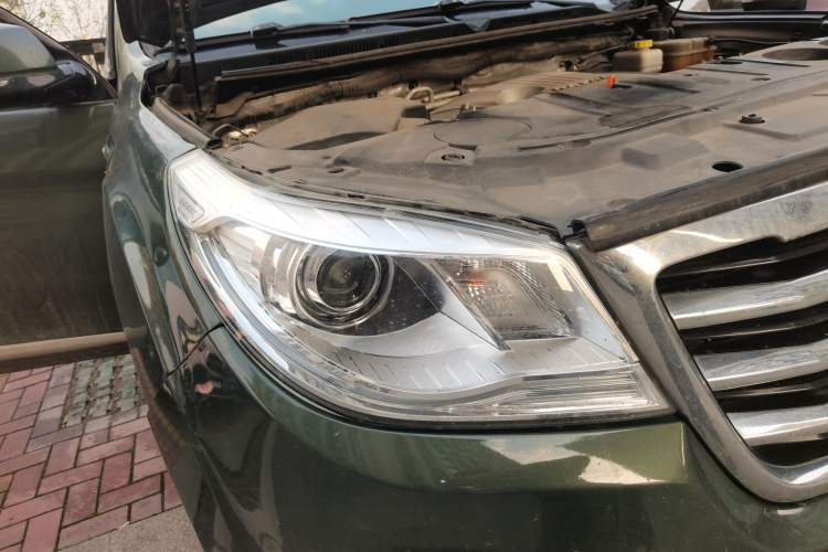 Used Haval H9 2015 2.0T Four-Wheel Drive Standard Model 7 Seats
