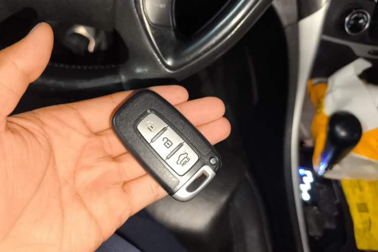 Used Hyundai Sonata 2011 2.0L Automatic Prestige Edition