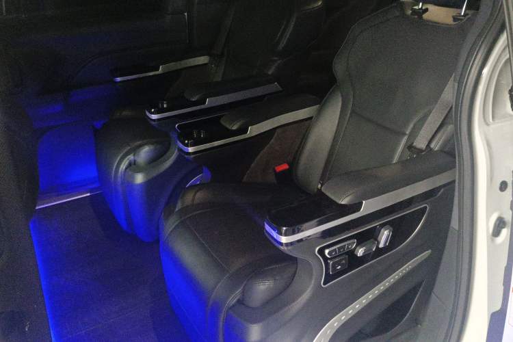 Used Toyota Granvia 2024 2.5L Hybrid Prestige PLUS Four-Wheel Drive Version