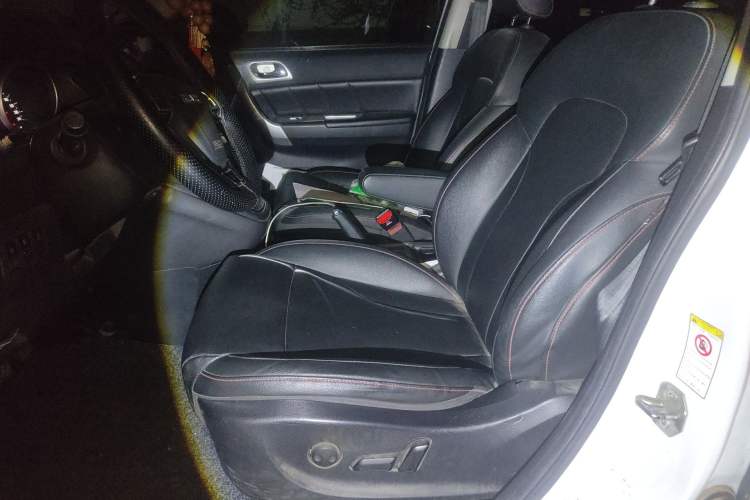 Used Haval H6 2017 Classic Edition 1.5T Automatic Two-Wheel Drive Elite Model Left Front Seat