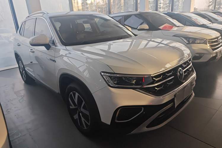 Used Volkswagen Tayron 2023 300TSI Two-Wheel-Drive Luxury Plus Advanced Edition
