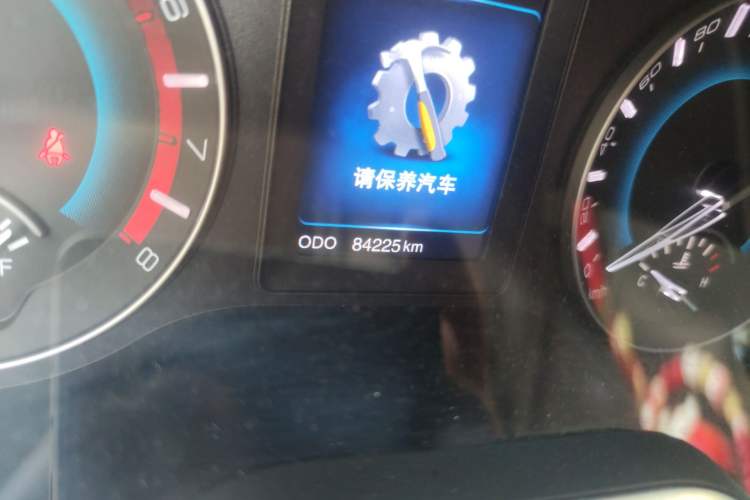 Used Haval H2 2017 Blue Label 1.5T Manual Two-Wheel Drive Luxury Model Odometer Close Up