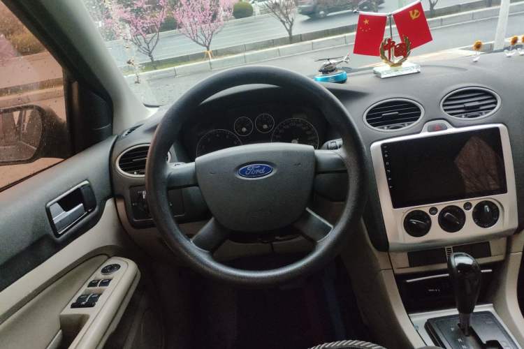 Used Ford Focus 2007 Hatchback 1.8L Automatic Fashion Edition Steering Wheel