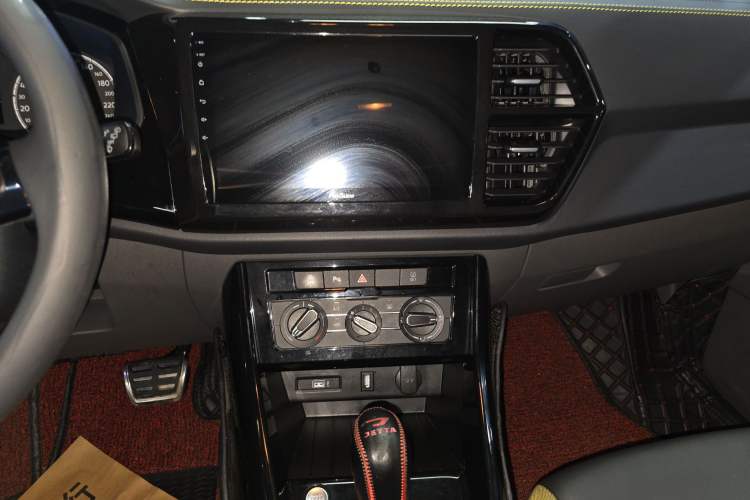 Used Jetta VS5 2019 280TSI Automatic Enjoyment Model Audio And AC Panel