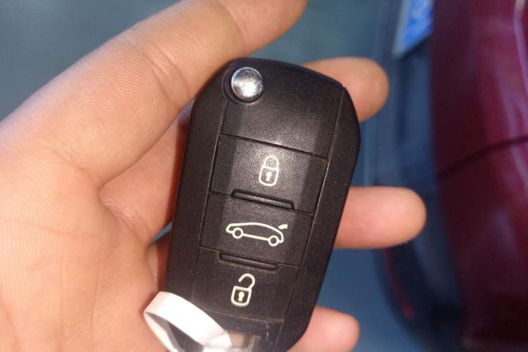 Used Peugeot 3008 2015 1.6THP Automatic Prestige Edition
