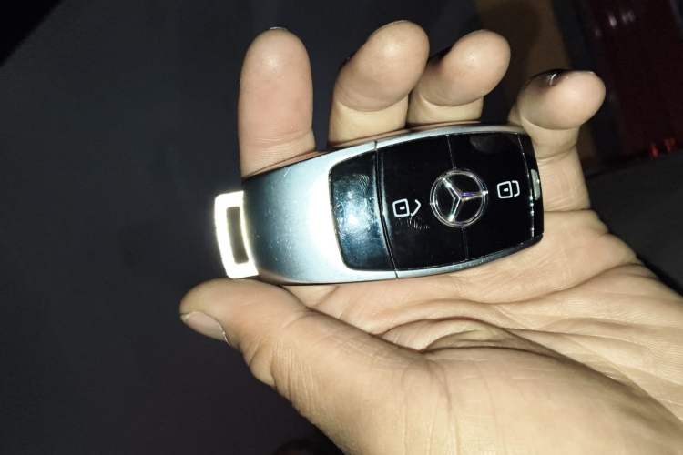 Used Mercedes-Benz E-Class (Import) 2017 E 200 4MATIC Coupe
