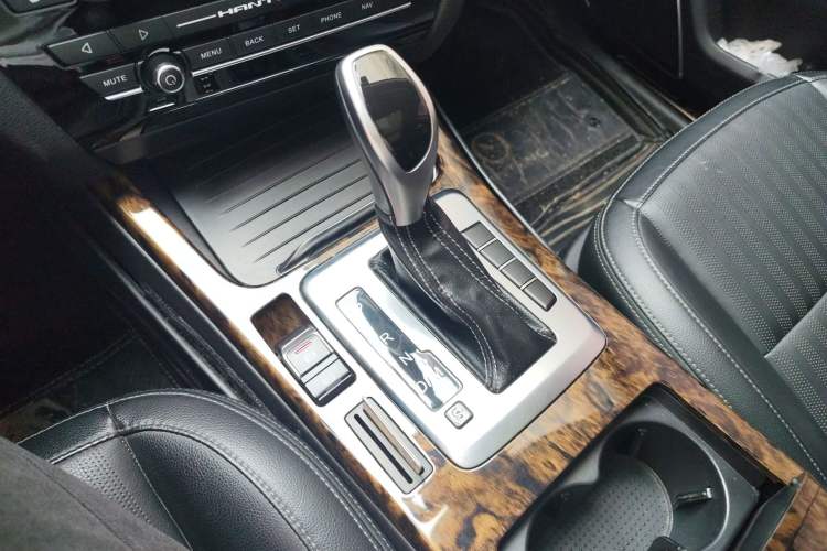Used Hanteng X7 2018 X7S 1.5T Automatic Luxury Model Gear Lever