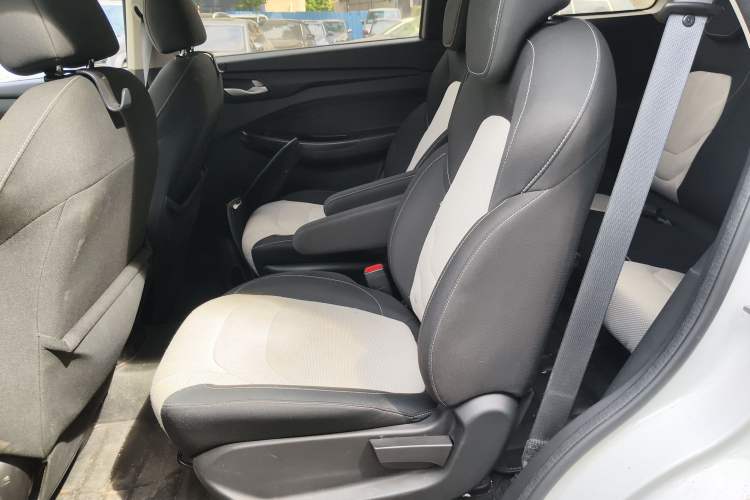 Used Wuling Hongguang S3 2018 1.5L Manual Standard Version China V Standard