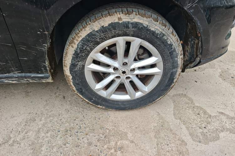 Used Zotye T600 2016 1.5T Manual Luxury Model Right Front Wheel Hub