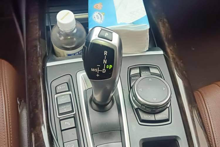 Used BMW X5 2015 xDrive28i
