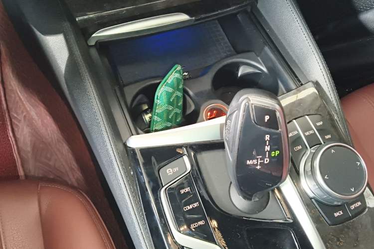 Used BMW 5 Series 2018 Restyled 530Li Leading Edition M Sport Package Gear Lever