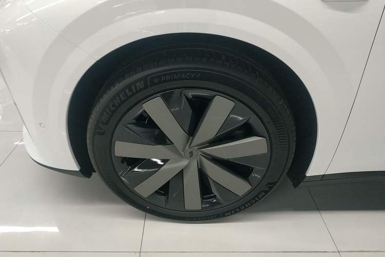 Used Li Auto i8 2025 Model Standard Version