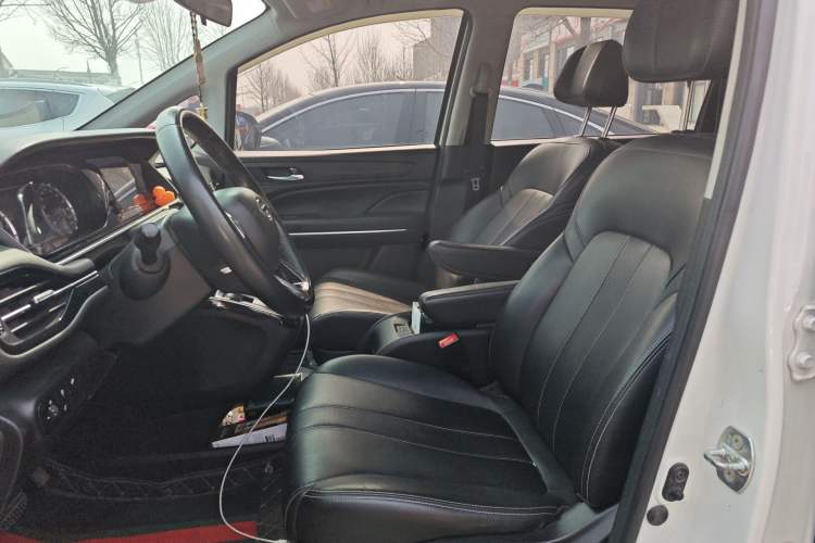 Used GAC Trumpchi M6 2019 270T Automatic Luxury Edition (7-seater) China V Standard Left Front Seat