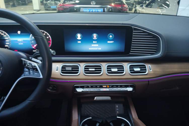 Used Mercedes-Benz GLE 2024 GLE 450 4MATIC Stylish Model
