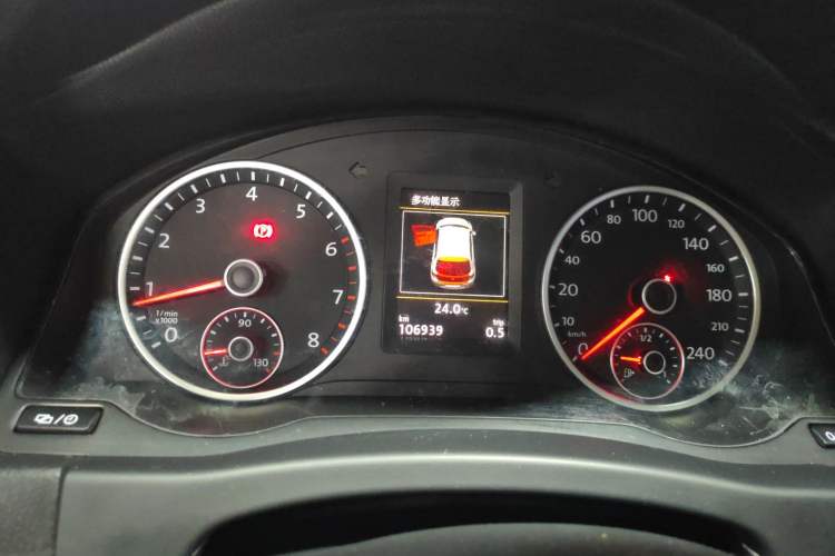 Used Volkswagen Tiguan 2016 300TSI Automatic Two-Wheel Drive Luxury Edition Instrument Cluster