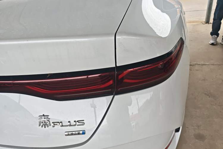 Used BYD Qin PLUS 2025 EV Smart Drive Edition 510KM Leading Model Right Rear Taillight