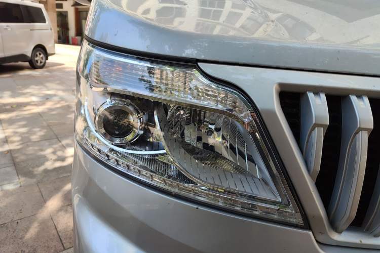 Used Chana Ruixing M60 2023 1.5L GDI Comfort-Class Passenger Vehicle 6/7 Seats