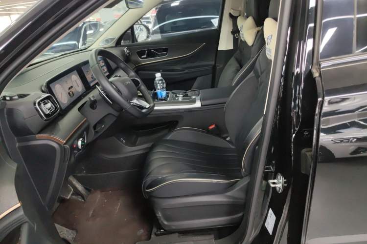 Used Chery Tiggo 9 2023 2.0T Dual-Clutch Two-Wheel Drive Leading Edition 5 Seats