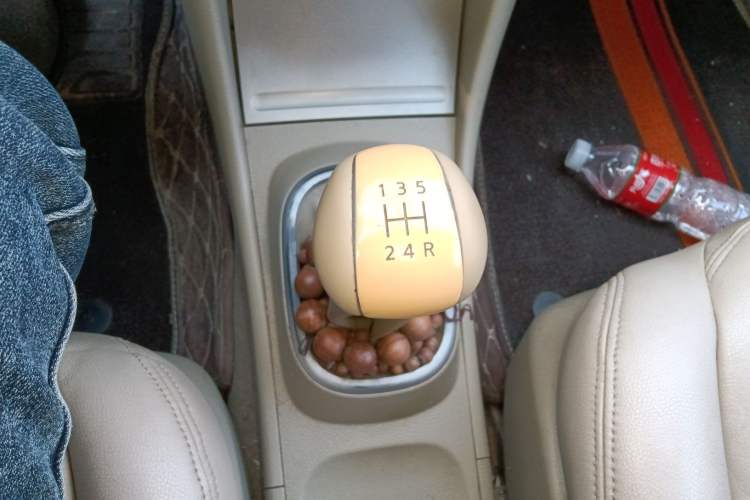 Used Nissan Sylphy 2012 Classic 1.6XE Manual Comfort Edition Gear Lever